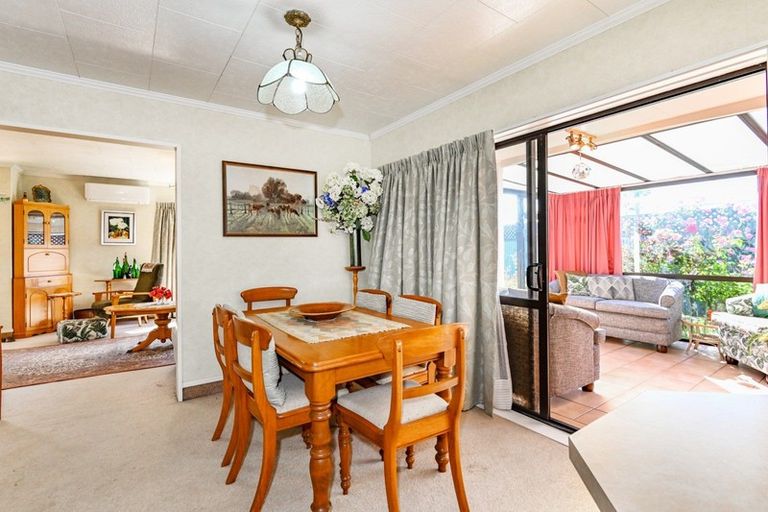 Photo of property in 2/14 Palmer Place, Parkvale, Hastings, 4122