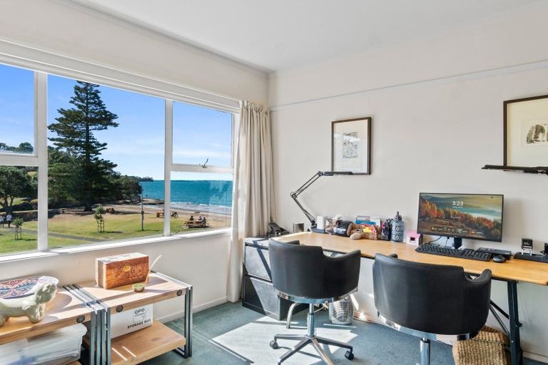 Photo of property in 58 Rothesay Bay Road, Rothesay Bay, Auckland, 0630