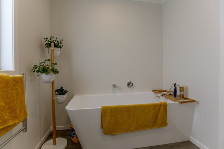 Photo of property in 12e Johnson Street, Waipawa, 4210