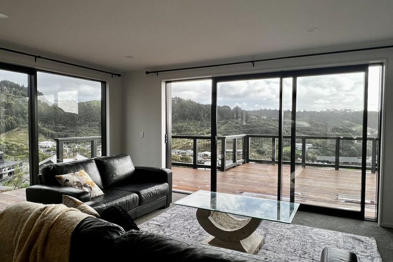 Photo of property in 14 Bee Lane, Whitby, Porirua, 5024