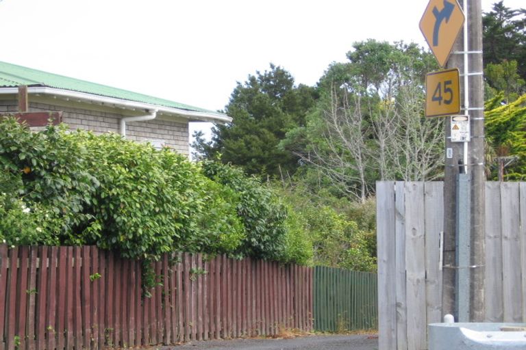 Photo of property in 56 Rangatira Road, Beach Haven, Auckland, 0626