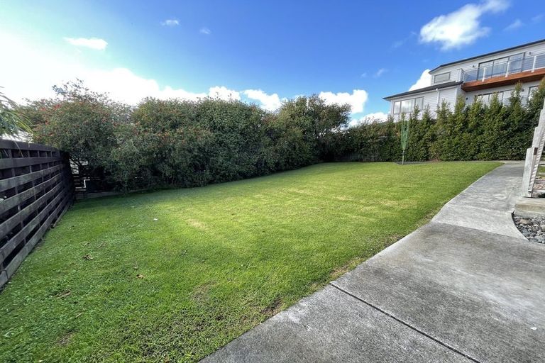 Photo of property in 9 Gilliam Street, New Lynn, Auckland, 0600