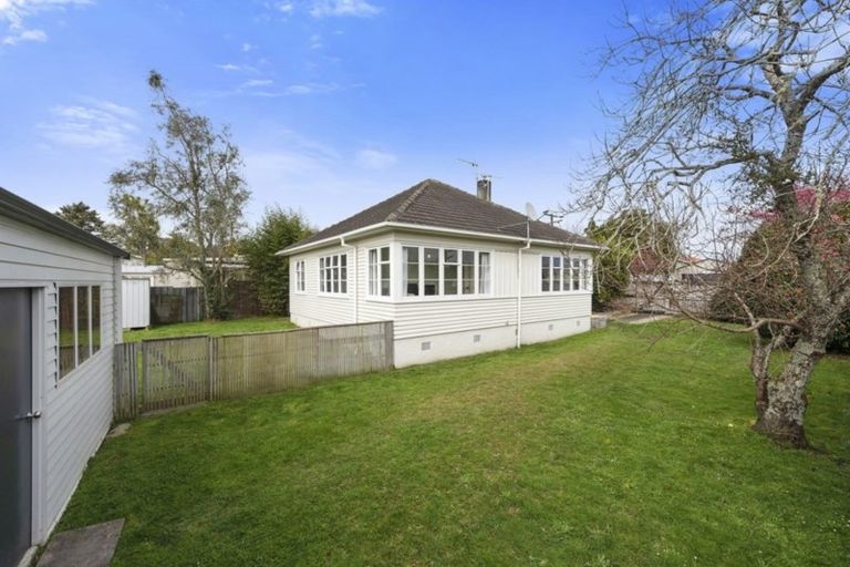 Photo of property in 4 Casey Avenue, Fairfield, Hamilton, 3214