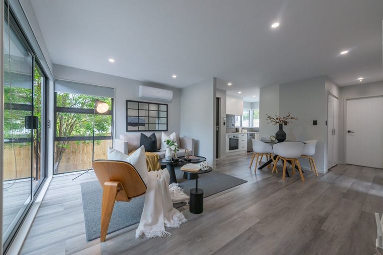Photo of property in 6b Zingaro Place, Massey, Auckland, 0614