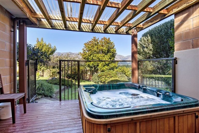 Photo of property in 4 Mary Lane, Lake Hawea, Wanaka, 9382