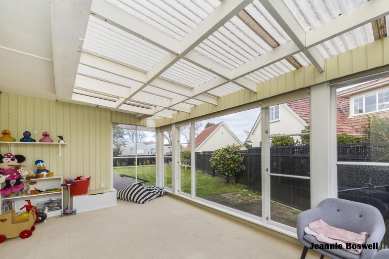Photo of property in 45 Kentucky Way, Awapuni, Palmerston North, 4412