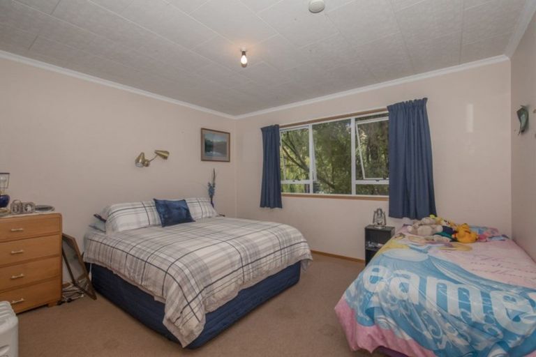 Photo of property in 41 Kennedy Crescent, Wanaka, 9305