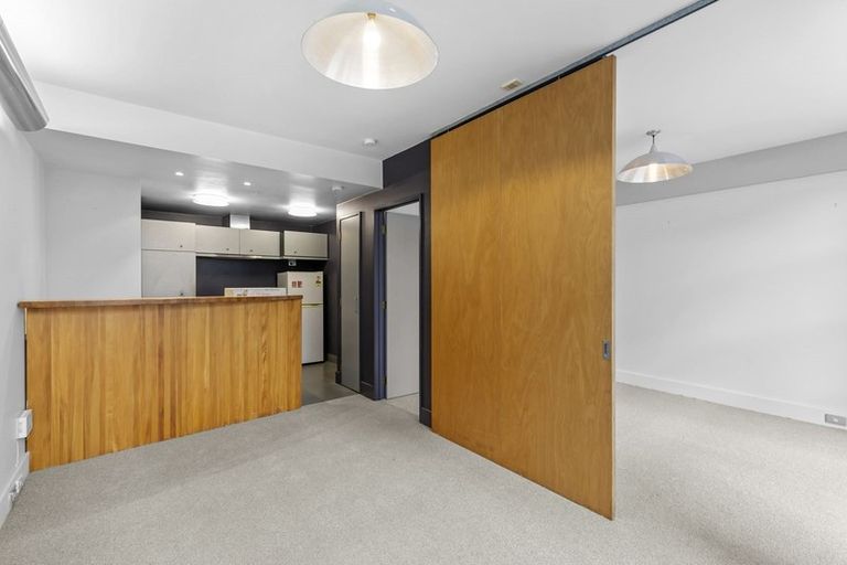 Photo of property in St Pauls Apartments, 42/43 Mulgrave Street, Thorndon, Wellington, 6011