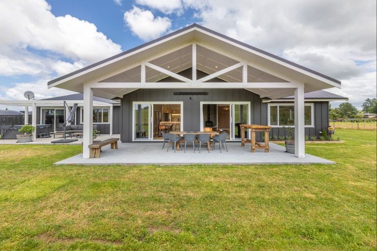 Photo of property in 96 Lindsay Road, Waipukurau, 4283