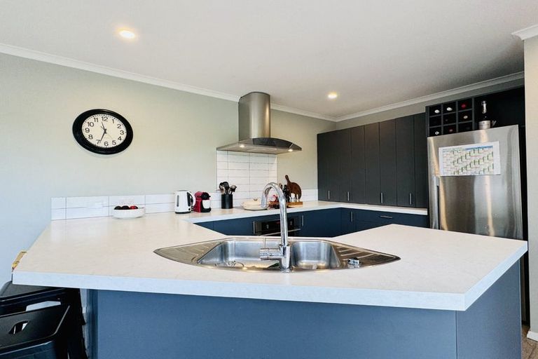 Photo of property in 21 Larch Place, Casebrook, Christchurch, 8051