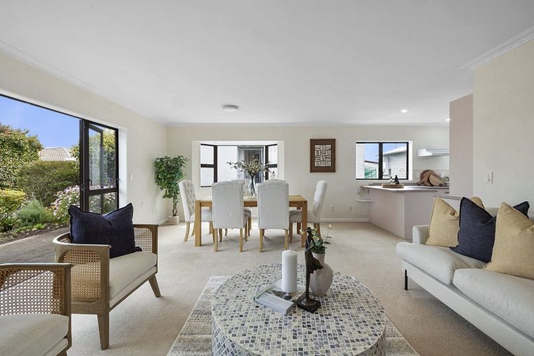 Photo of property in 6 Vogel Street, Fitzroy, New Plymouth, 4312