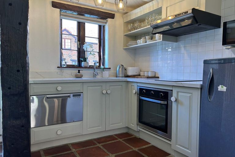 Photo of property in Village Green Cottages, 401/10 Quiet Woman Way, Monaco, Nelson, 7011