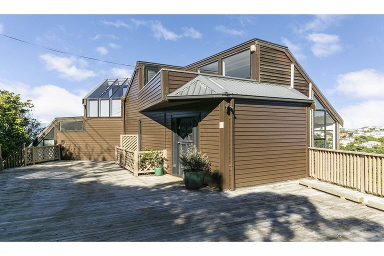 Photo of property in 36 Orangi Kaupapa Road, Northland, Wellington, 6012