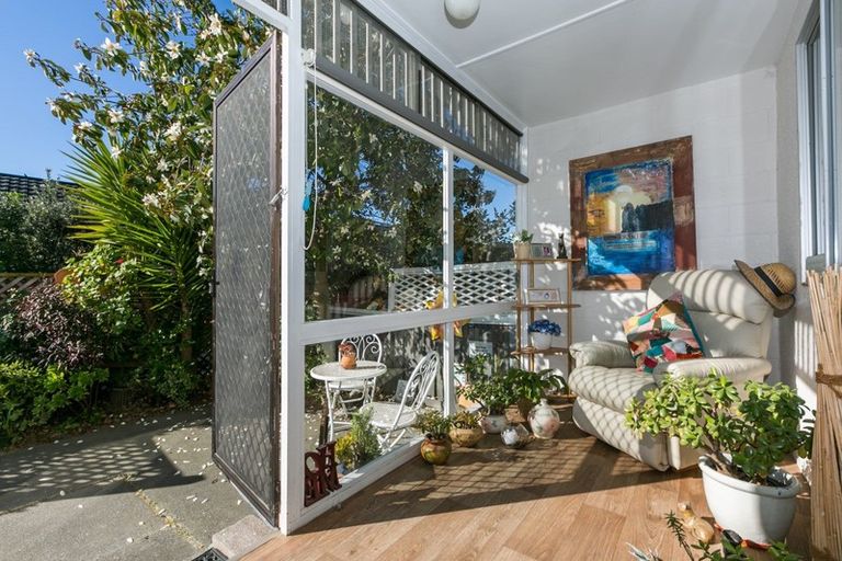 Photo of property in 2/168 Gloucester Street, Taradale, Napier, 4112