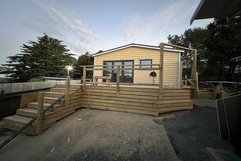 Photo of property in 23 Patts Avenue, Glendene, Auckland, 0602