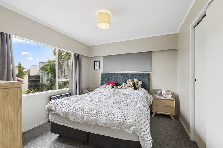 Photo of property in 24a The Track, Plimmerton, Porirua, 5026
