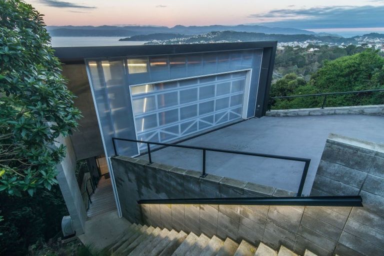 Photo of property in 64a Orangi Kaupapa Road, Northland, Wellington, 6012