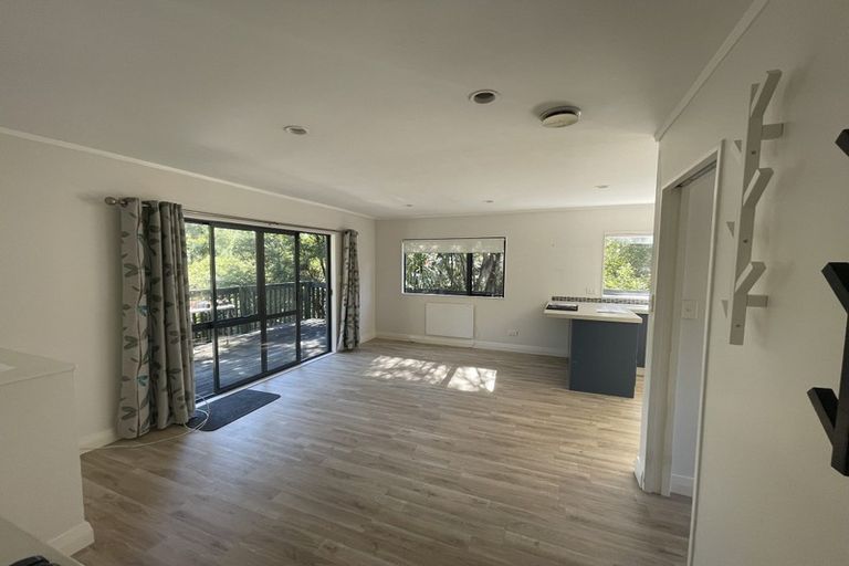 Photo of property in 36a Fairmount Road, Titirangi, Auckland, 0604