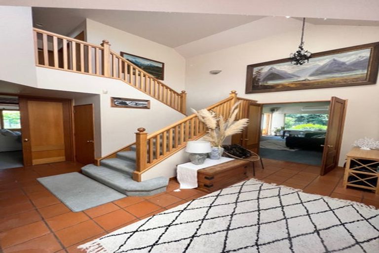 Photo of property in 11 Waimana Place, Wanaka, 9305