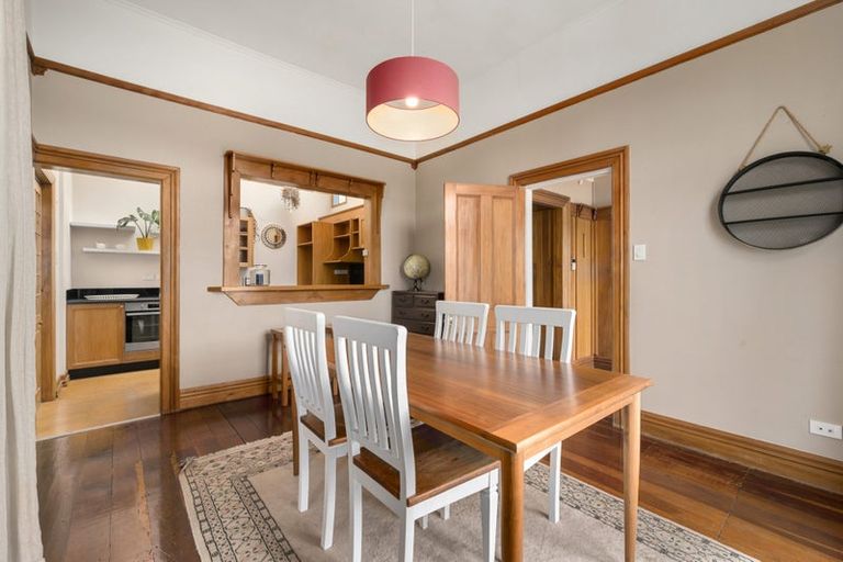 Photo of property in 44 Evans Bay Parade, Roseneath, Wellington, 6021