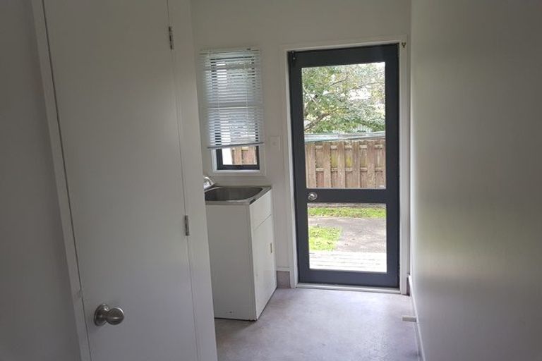 Photo of property in 2/7 Cambridge Road, Manurewa, Auckland, 2102