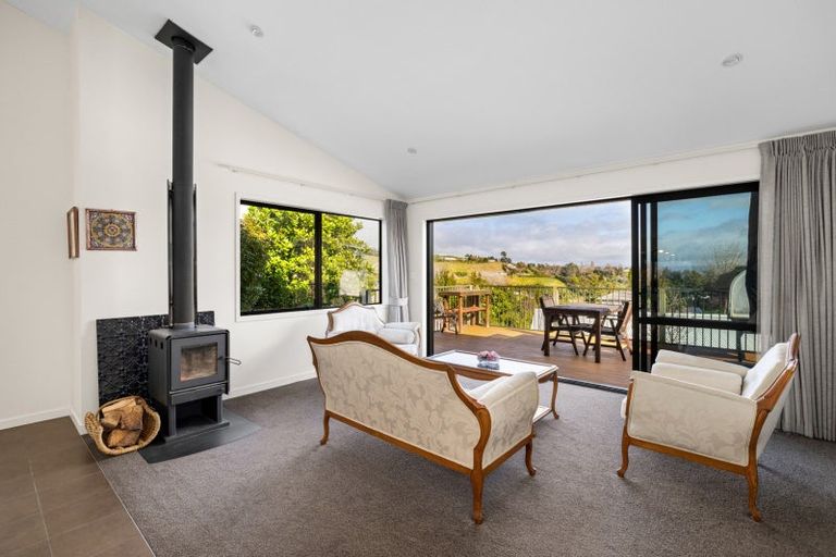 Photo of property in 96ra Waikite Road, Welcome Bay, Tauranga, 3175