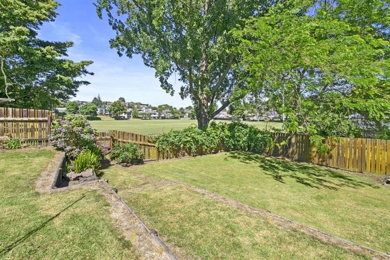 Photo of property in 8 Crombie Street, Bellevue, Tauranga, 3110