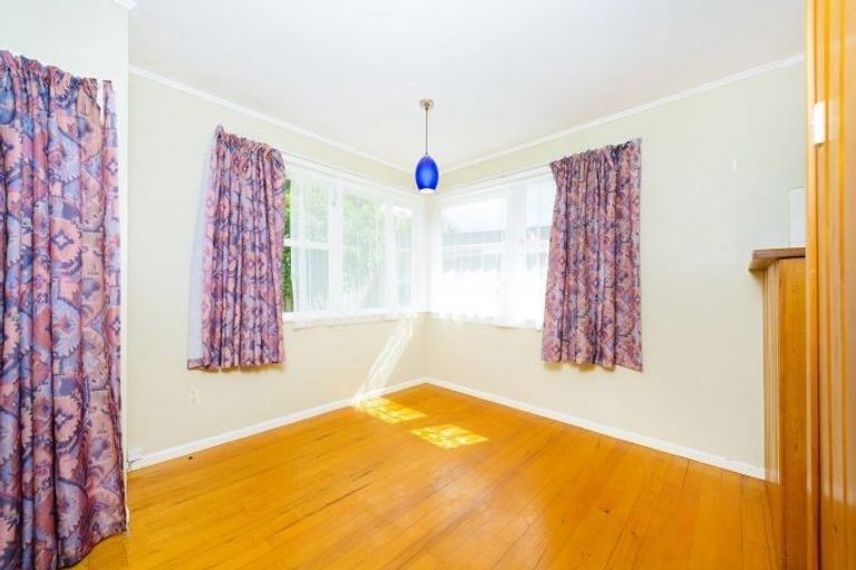 Photo of property in 39a Harrington Road, Henderson, Auckland, 0610