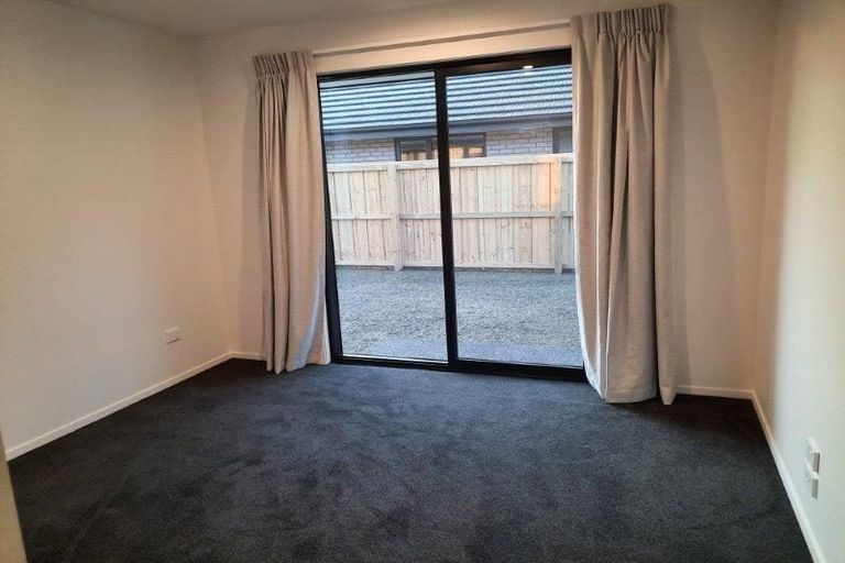 Photo of property in 32 Ellmers Street, Woodend, 7691