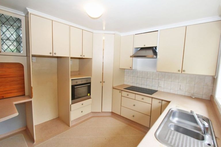 Photo of property in 1 Rimu Street, Tawa, Wellington, 5028