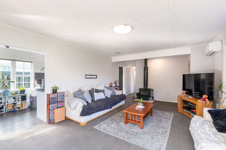 Photo of property in 94 Pasadena Crescent, Totara Park, Upper Hutt, 5018
