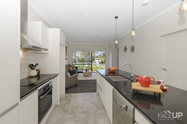 Photo of property in 8 Grey Warbler Road, Hobsonville, Auckland, 0616