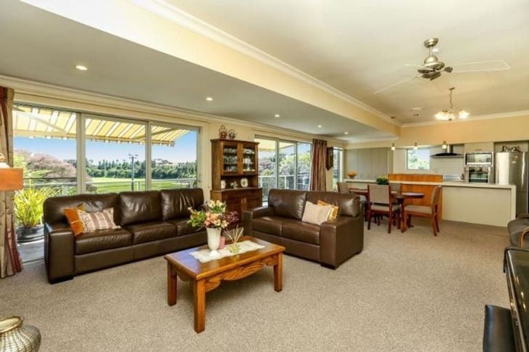 Photo of property in 233b Carrington Street, Vogeltown, New Plymouth, 4310
