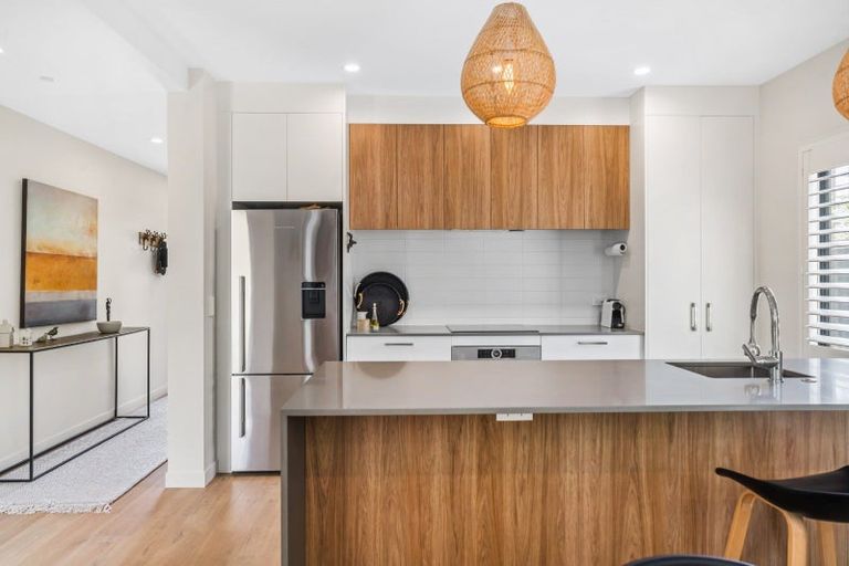 Photo of property in 1 Mulholland Drive, Jacks Point, 9371