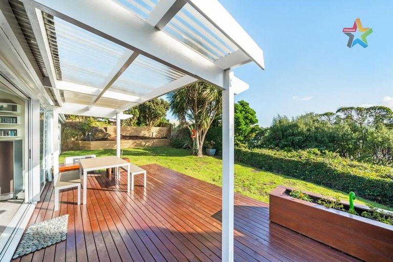 Photo of property in 51 Howard Road, Point Howard, Lower Hutt, 5013