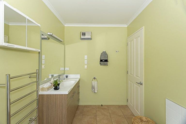 Photo of property in 26 Hannah Place, Holmes Hill, Oamaru, 9401