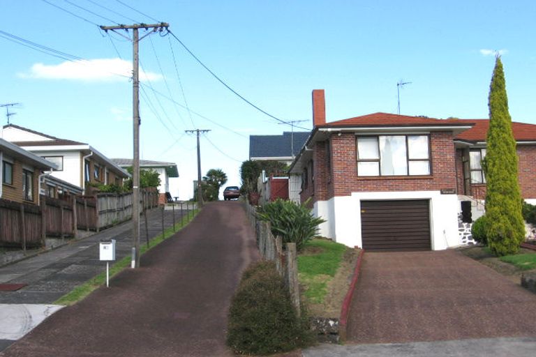 Photo of property in 46 Howard Road, Northcote, Auckland, 0627