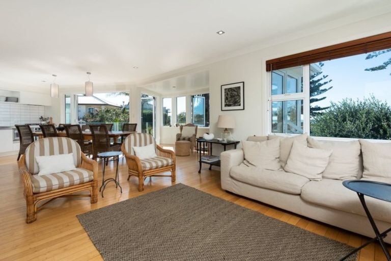 Photo of property in 96 Marine Parade, Mount Maunganui, 3116