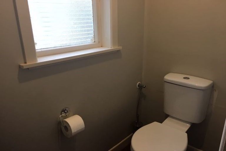 Photo of property in 14 Coulter Road, Owhata, Rotorua, 3010