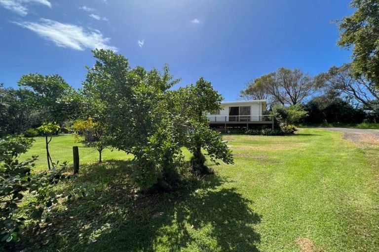 Photo of property in 730 Whangaruru North Road, Whangaruru, Hikurangi, 0184