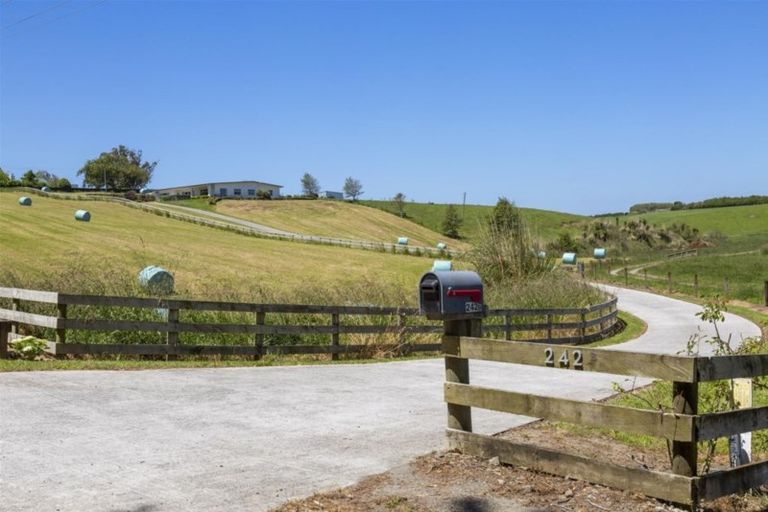 Photo of property in 242b Turuturu Road, Hawera, 4674