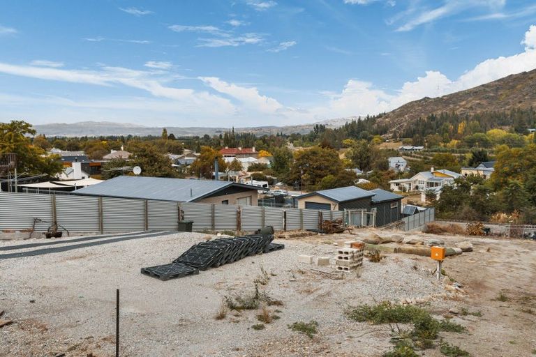 Photo of property in 5 Hazlett Street, Clyde, 9330