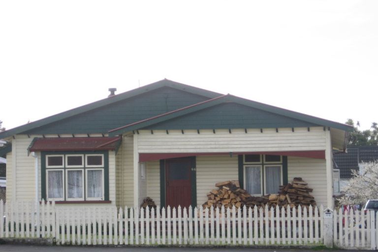 Photo of property in 84 Regan Street, Stratford, 4332