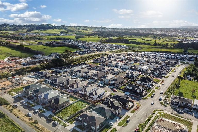 Photo of property in 4 Demeter Street, Flat Bush, Auckland, 2019