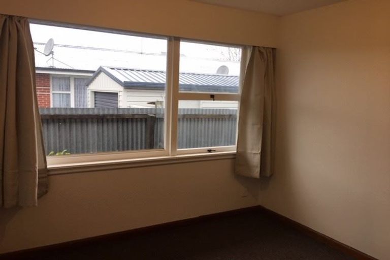 Photo of property in 2/26 Edgeware Road, St Albans, Christchurch, 8014