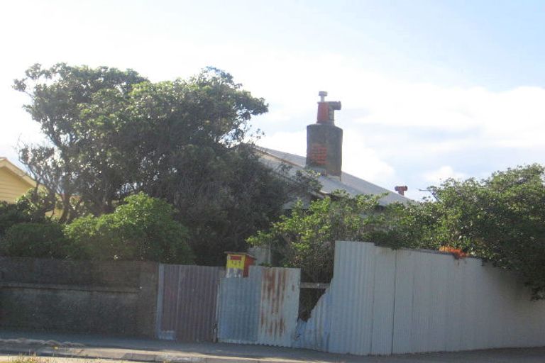 Photo of property in 225 The Esplanade, Petone, Lower Hutt, 5012