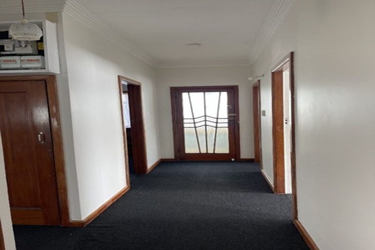 Photo of property in 50 Bristol Square, Hutt Central, Lower Hutt, 5010
