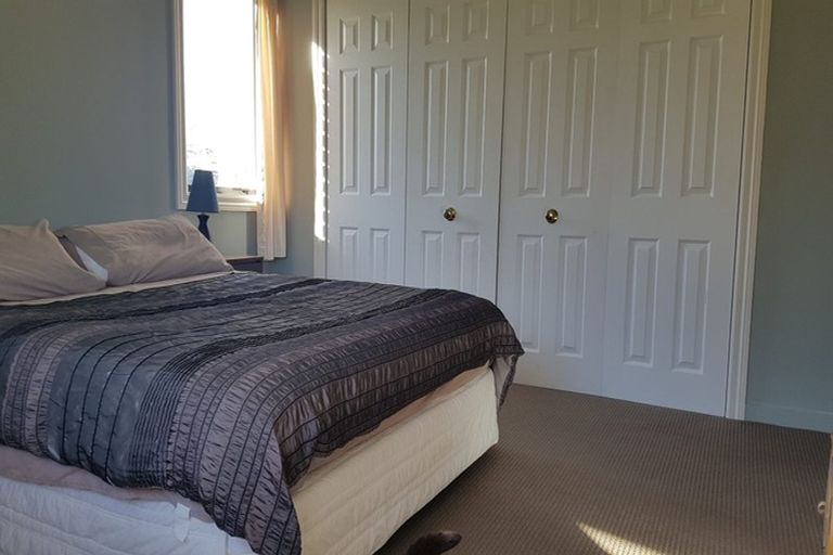 Photo of property in 2/276 East Coast Road, Milford, Auckland, 0620