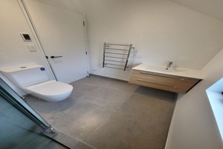 Photo of property in 2/37 Maxwell Street, Riccarton, Christchurch, 8041