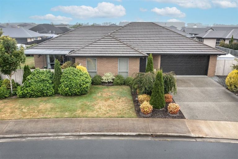 Photo of property in 18 Sincock Place, Kaiapoi, 7630